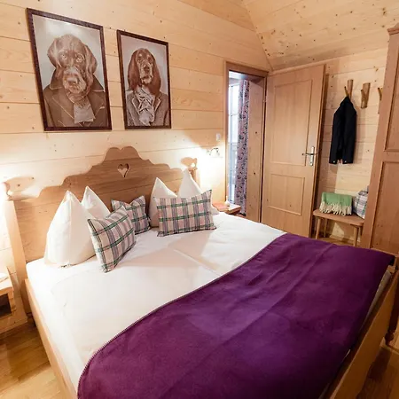 Holiday home Near With Sauna Grundlsee