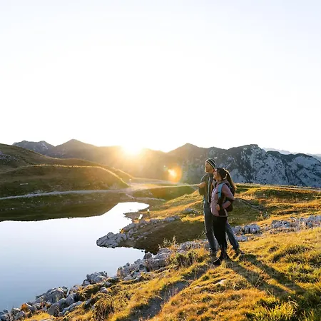 Exclusive With Sauna & Mountain Panorama Grundlsee